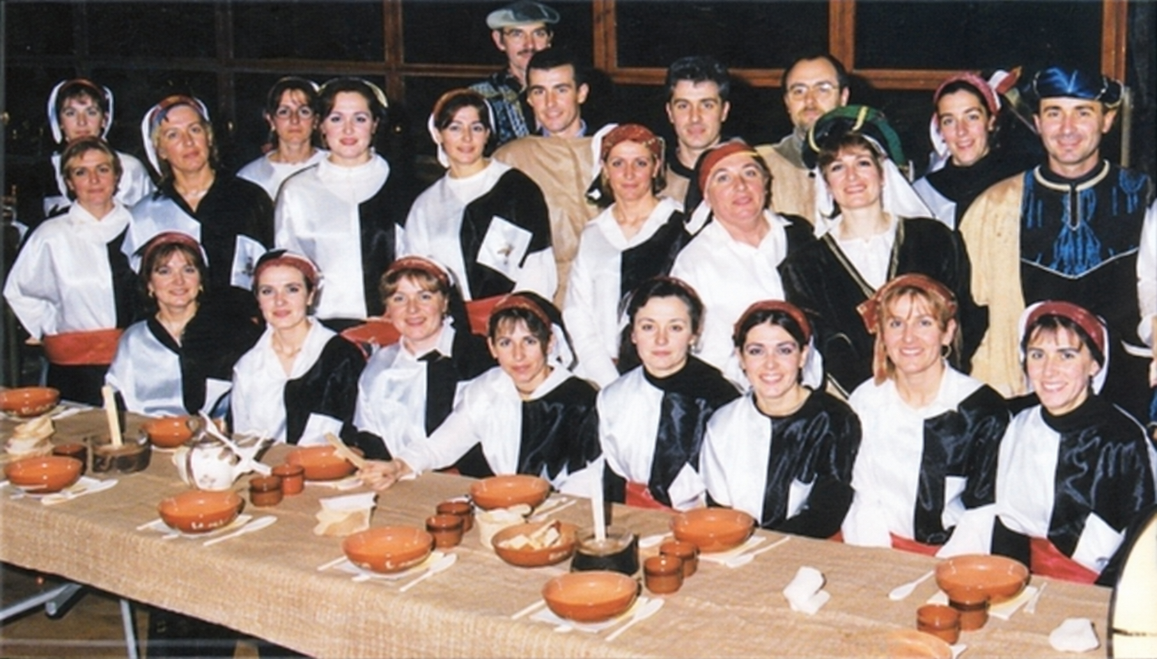 Bimbi del Borgo – Cena Medioevale 2001